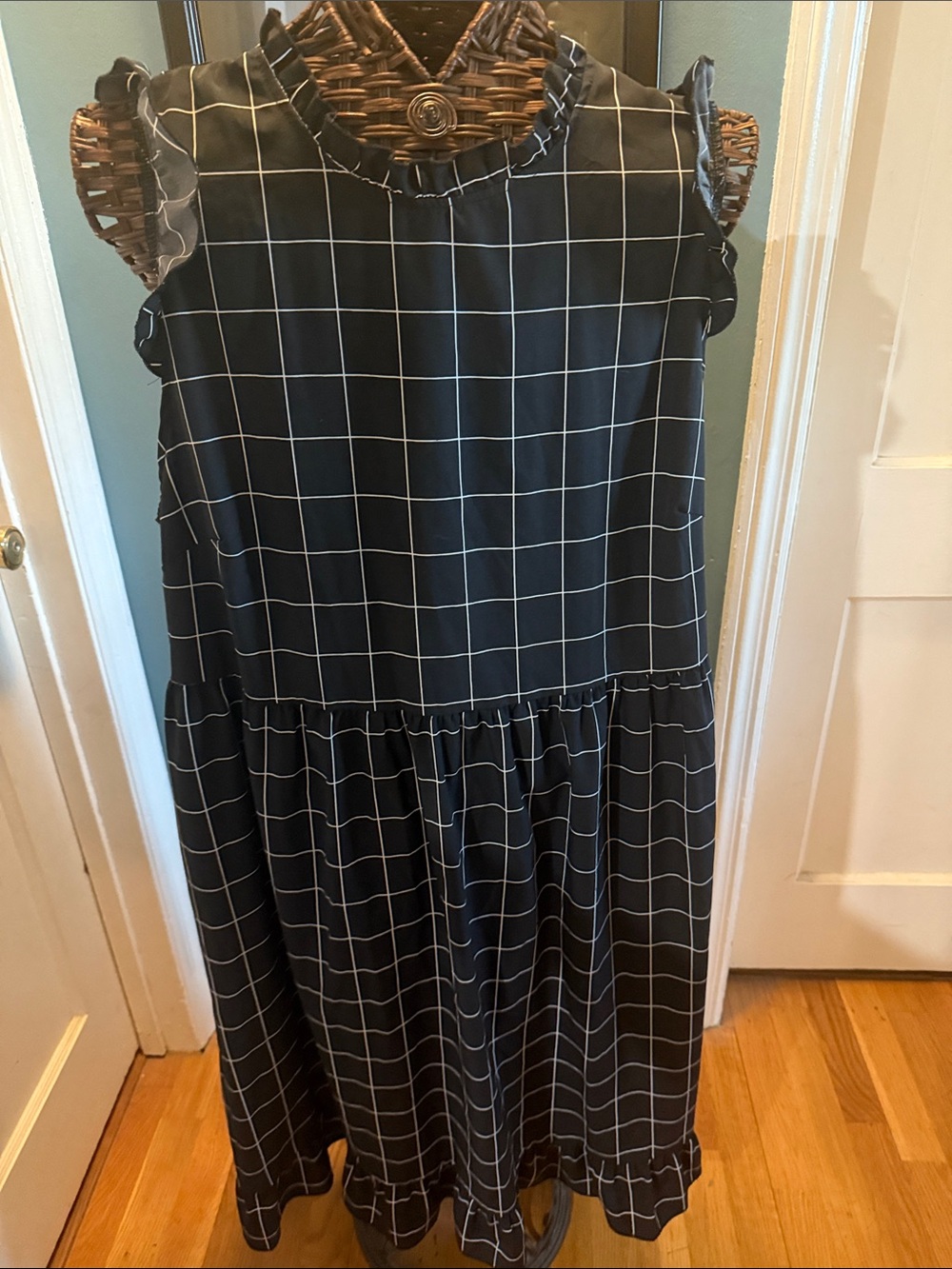 SHEIN Black Windowpane Ruffle Midi Dress